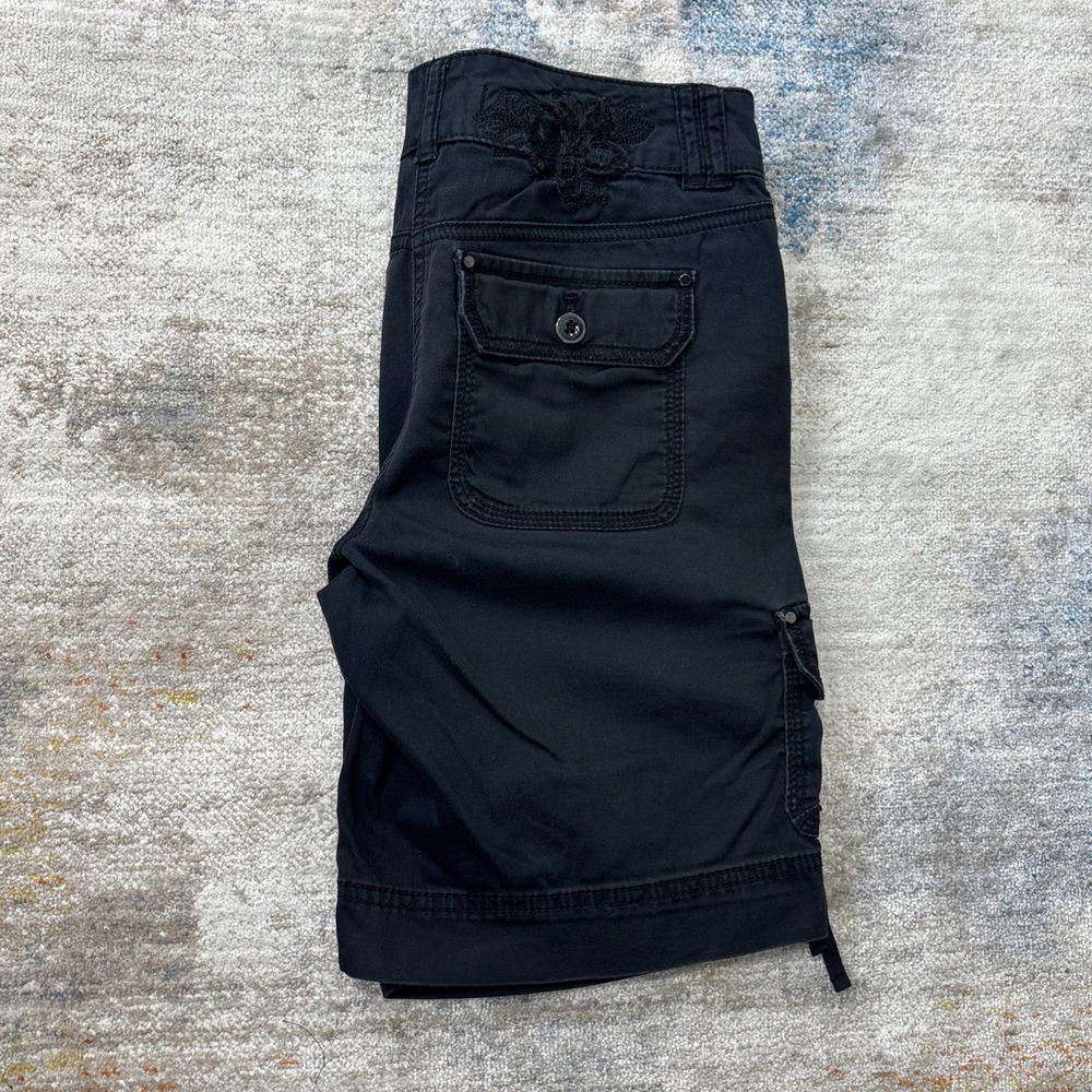 White House Black Market Women's Black Cargo Bermuda Shorts Size 00